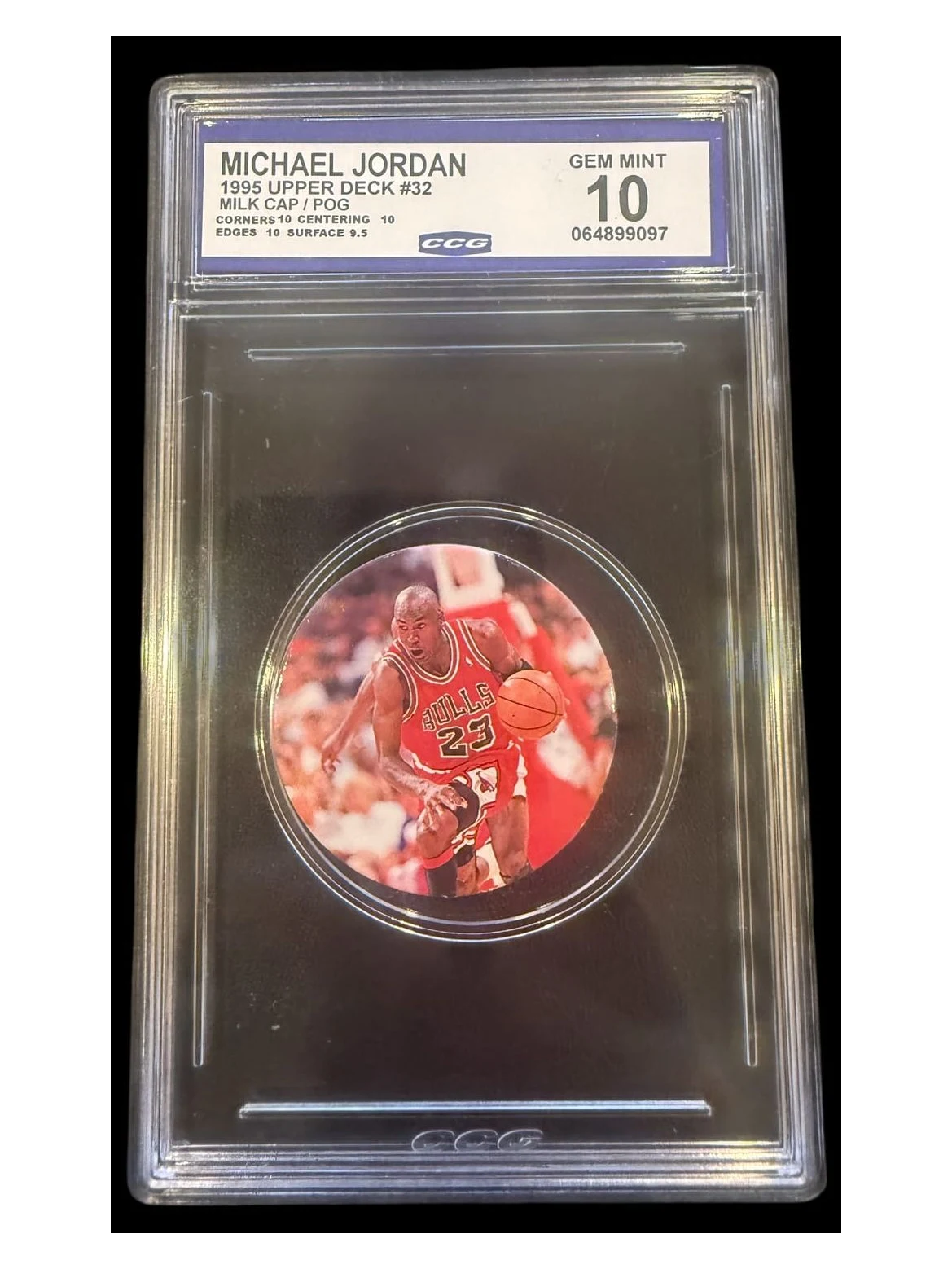 1995 Upper Deck Michael Jordan Milk Cap POG #32 CCG 10