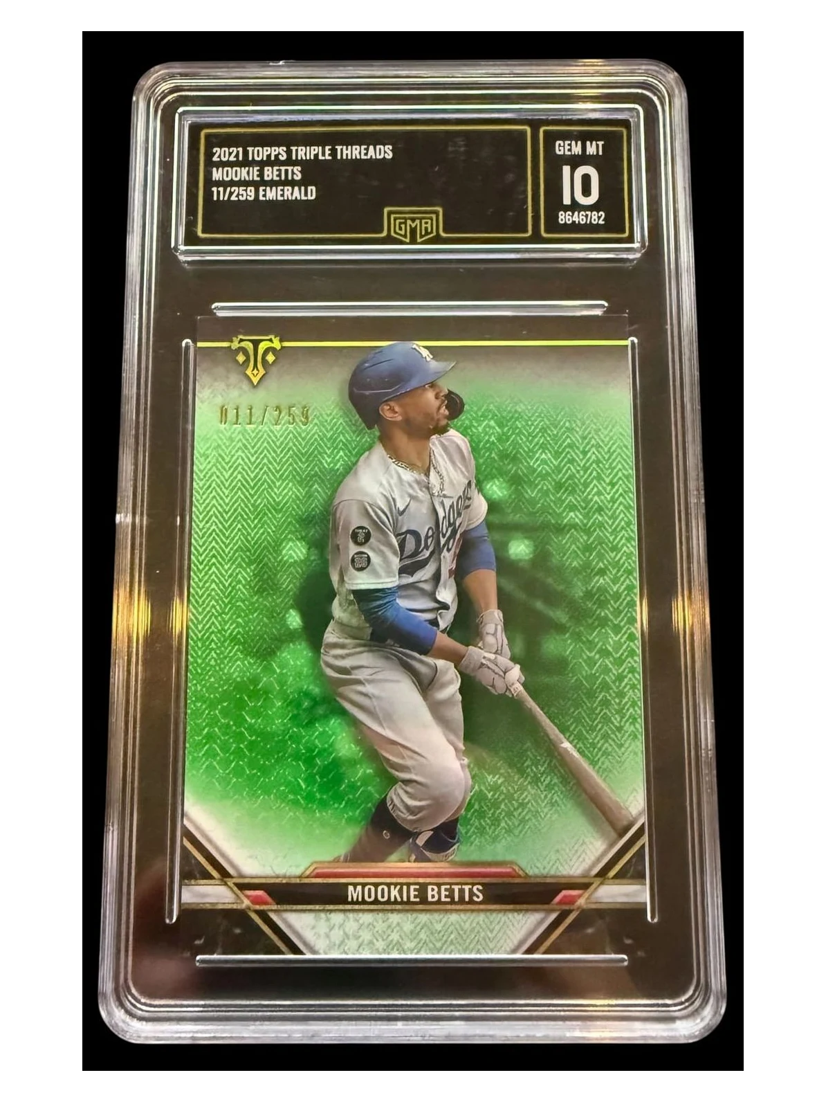 2021 Topps Triple Threads | Mookie Betts | Emerald | 11/259 | GMA 10